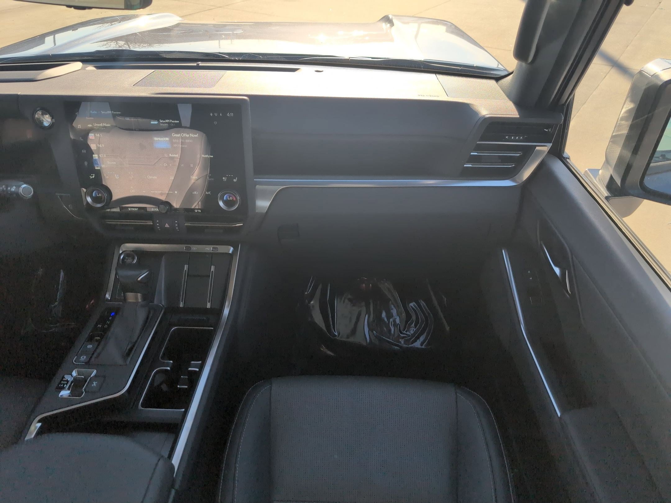 Used 2024 Lexus GX 550 w/ Accessory Package (2T) image 30