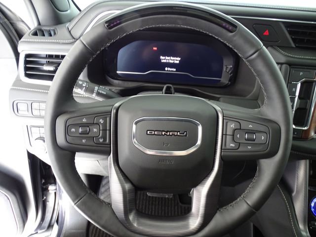 Used 2023 GMC Yukon Denali Ultimate image 8