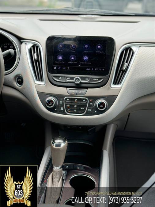 Used 2020 Chevrolet Malibu LT FWD image 16