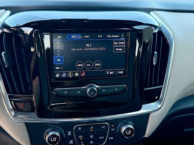 Used 2022 Chevrolet Traverse LS FWD image 14