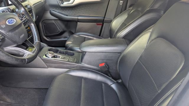 Used 2020 Ford Escape SEL image 16