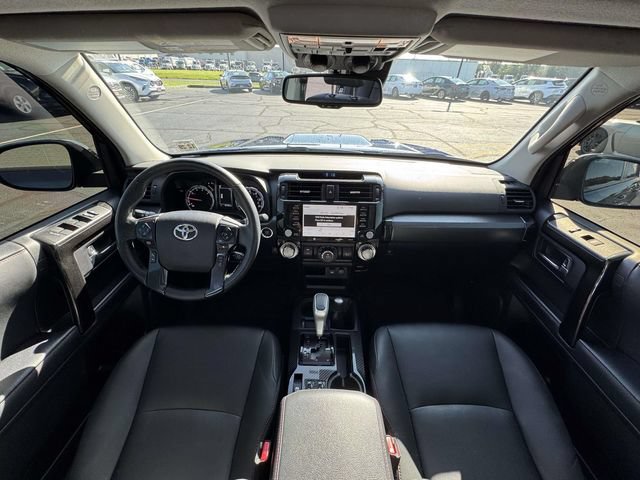 Used 2024 Toyota 4Runner TRD Off-Road Premium w/ Moonroof Package AWD/4WD image 32