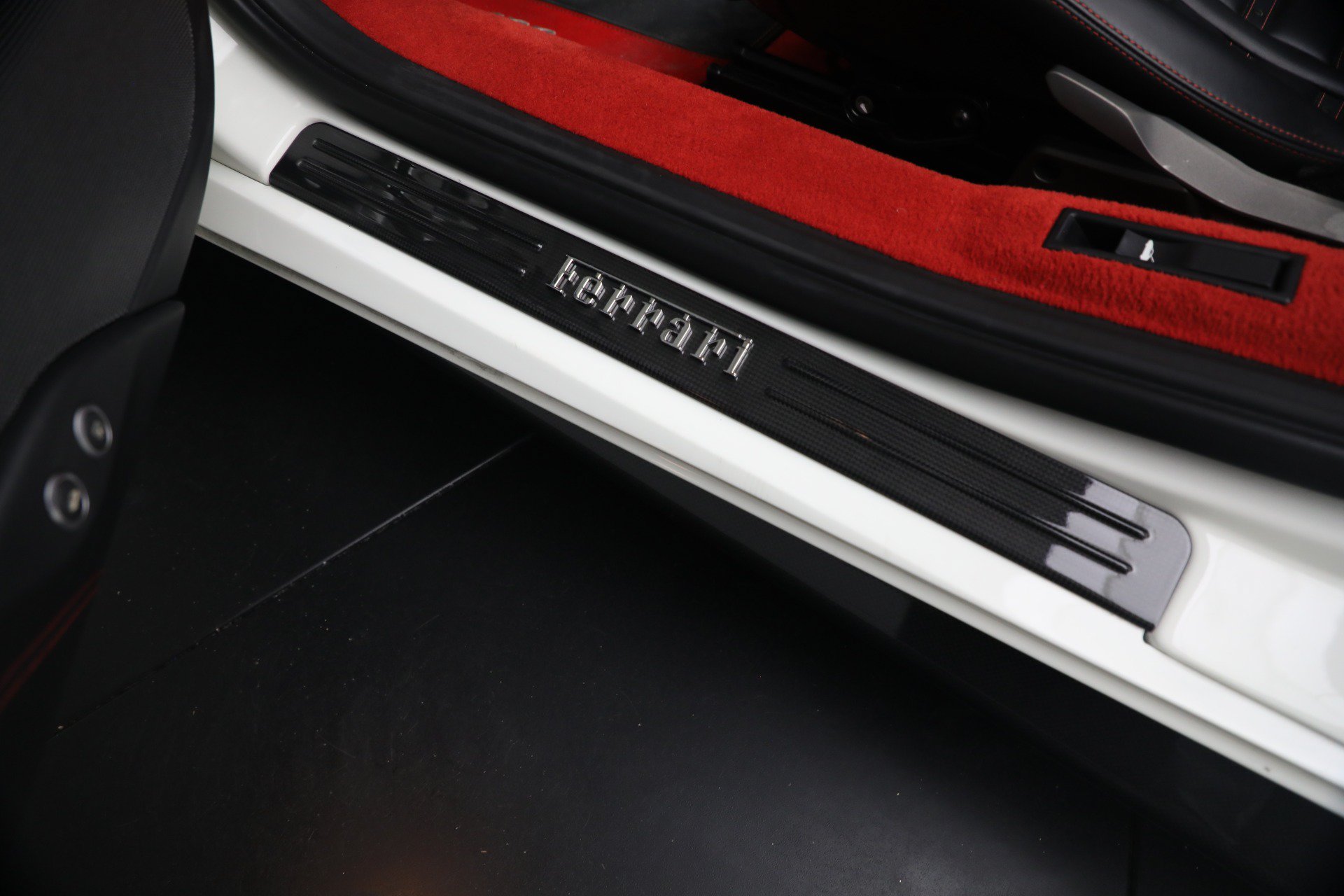Certified 2016 Ferrari 488 Spider RWD image 37