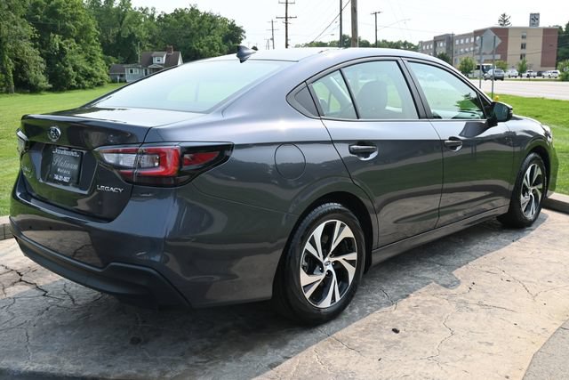 Used 2025 Subaru Legacy Premium AWD/4WD image 5
