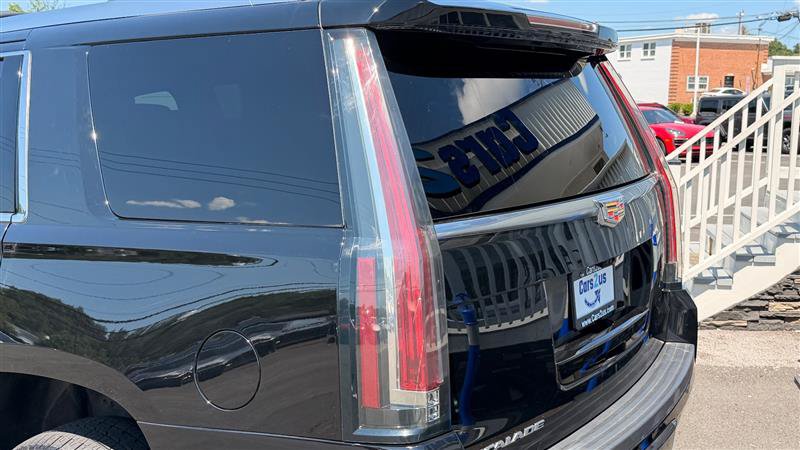 Used 2017 Cadillac Escalade Platinum AWD/4WD image 13