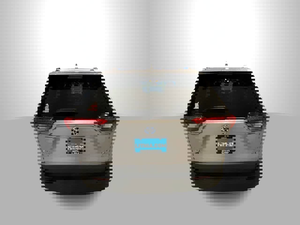 Used 2021 Toyota RAV4 XLE w/ Convenience Package image 7