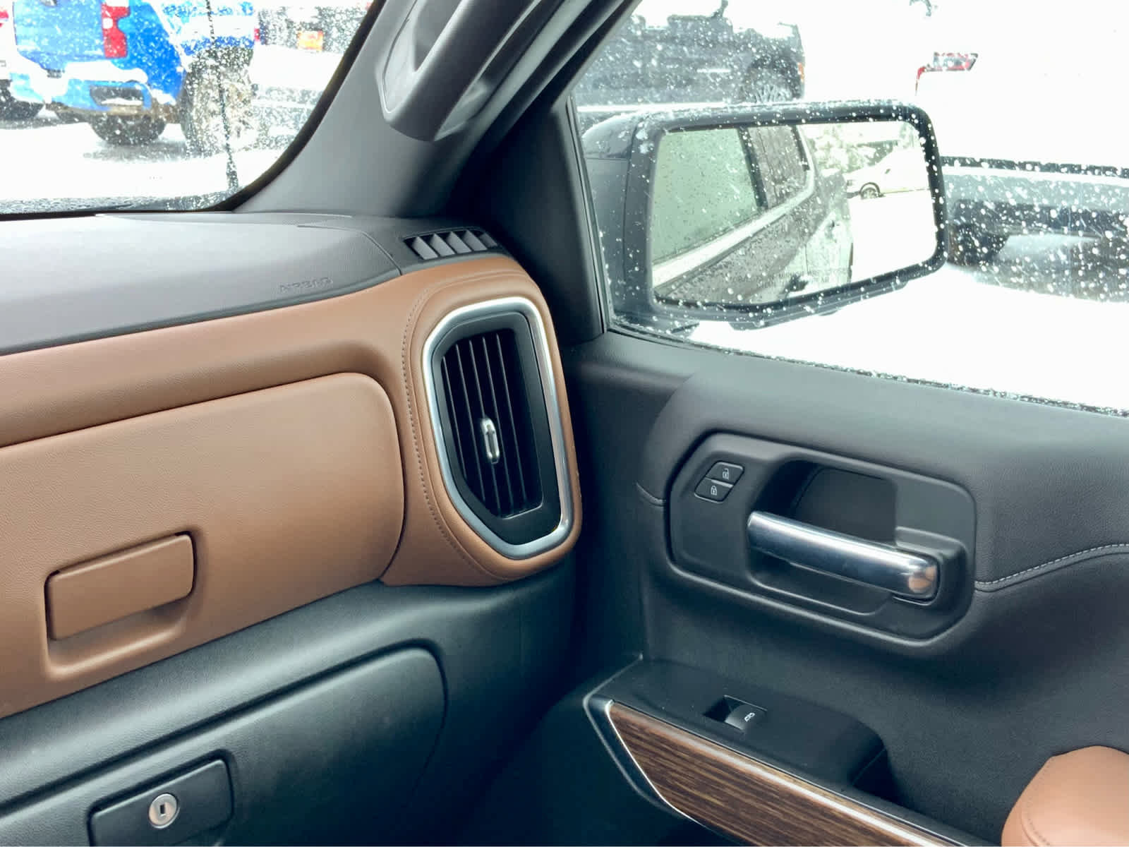 Used 2021 Chevrolet Silverado 1500 High Country image 33