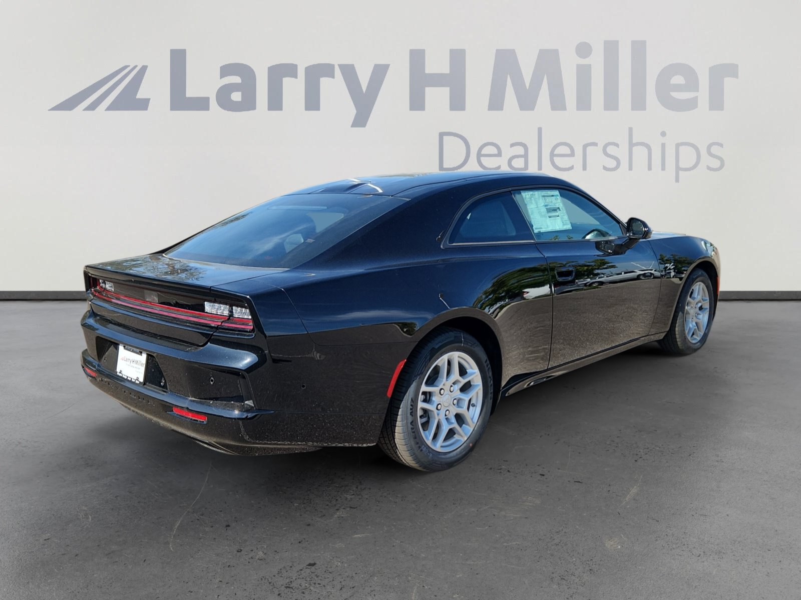 New 2025 Dodge Charger Daytona R/T w/ Quick Order Package 25M R/T AWD/4WD image 6