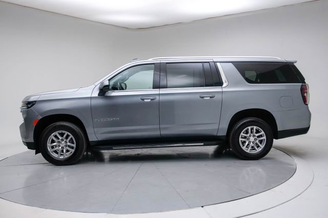 Used 2024 Chevrolet Suburban LT image 2