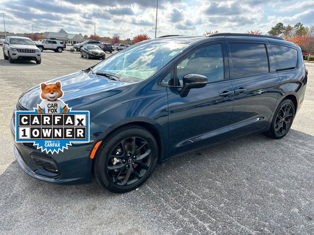 Used 2025 Chrysler Pacifica Limited 360° Tour