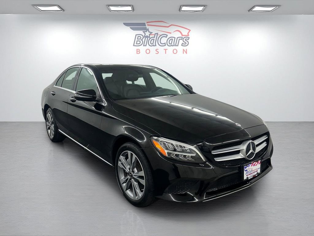 Used 2019 Mercedes-Benz C 300 4MATIC Sedan image 3