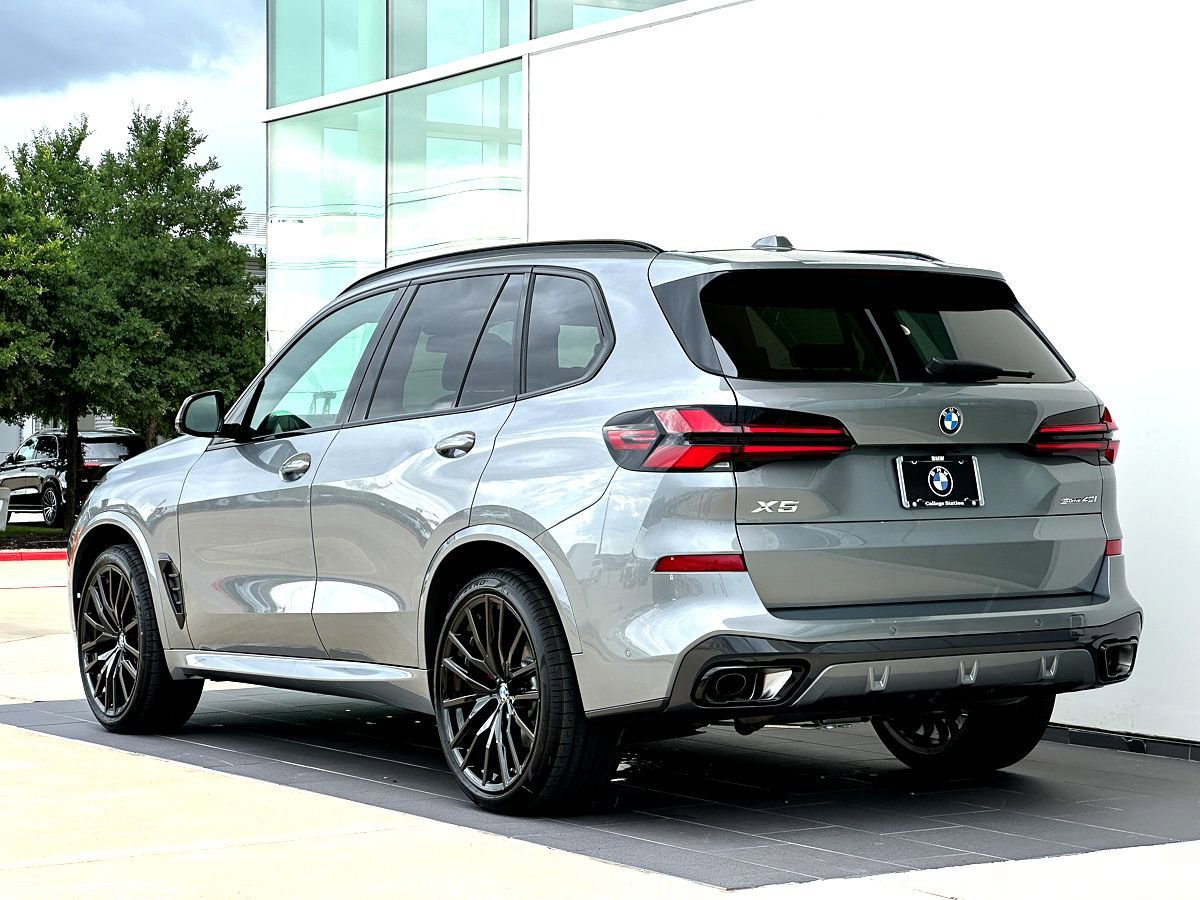 New 2026 BMW X5 sDrive40i w/ M Sport Package RWD image 7