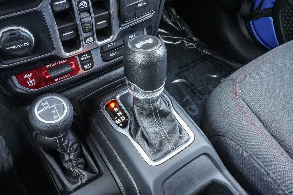 Used 2024 Jeep Wrangler Unlimited Rubicon AWD/4WD image 22