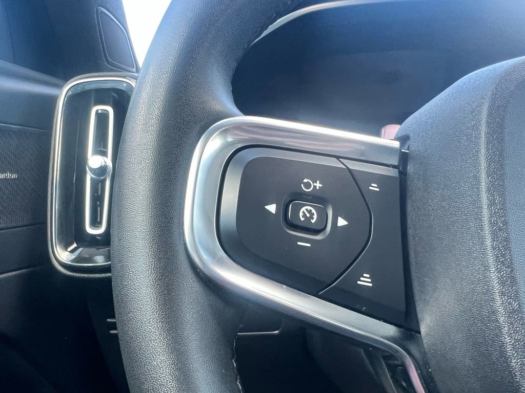 Certified 2023 Volvo C40 P8 Recharge Ultimate AWD/4WD image 12