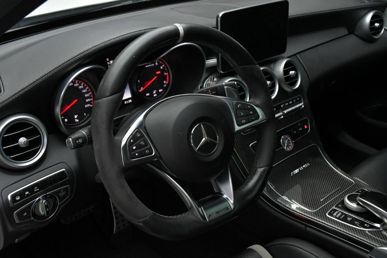 Used 2015 Mercedes-Benz C 63 AMG S image 23