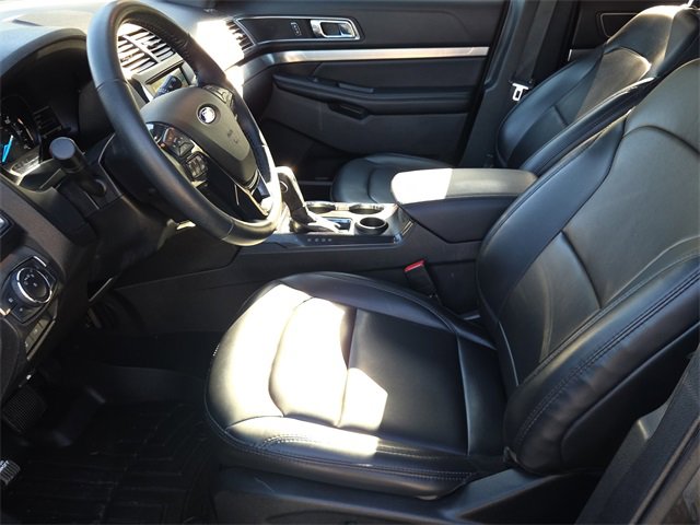 Used 2019 Ford Explorer XLT w/ Equipment Group 202A image 18