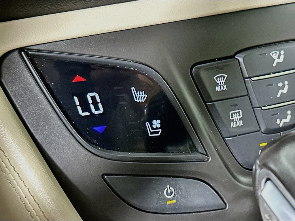 Used 2020 Buick Envision Premium w/ Driver Confidence Package AWD/4WD image 28