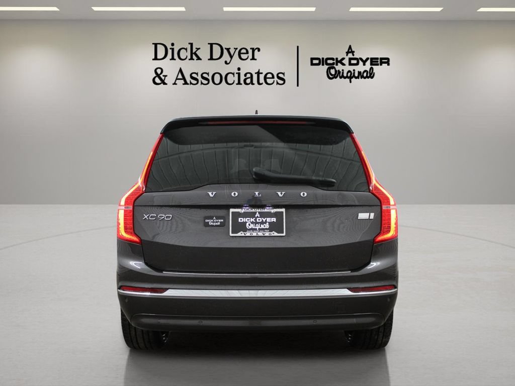 Used 2023 Volvo XC90 T8 Ultimate w/ Protection Package Premier AWD/4WD image 10
