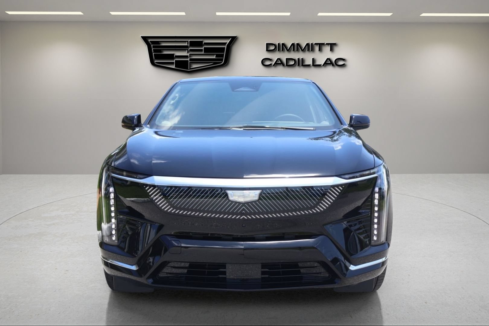 New 2026 Cadillac Optiq Luxury 2 RWD image 2