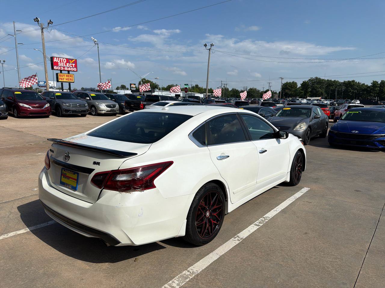 Used 2018 Nissan Altima 2.5 SR w/ SR Midnight Edition FWD image 5