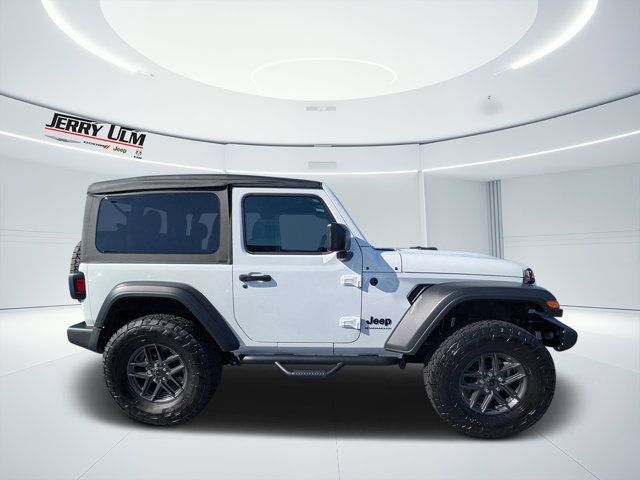 Used 2025 Jeep Wrangler Sport S image 2