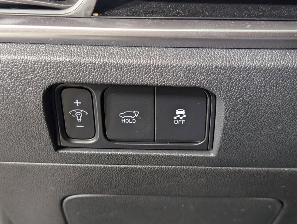 Used 2025 Kia Sorento EX w/ Panoramic Sunroof Package image 15