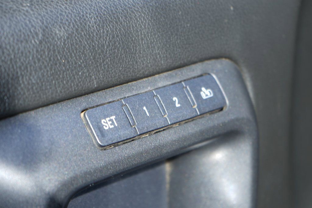 Used 2019 GMC Sierra 3500 Denali w/ Duramax Plus Package image 16