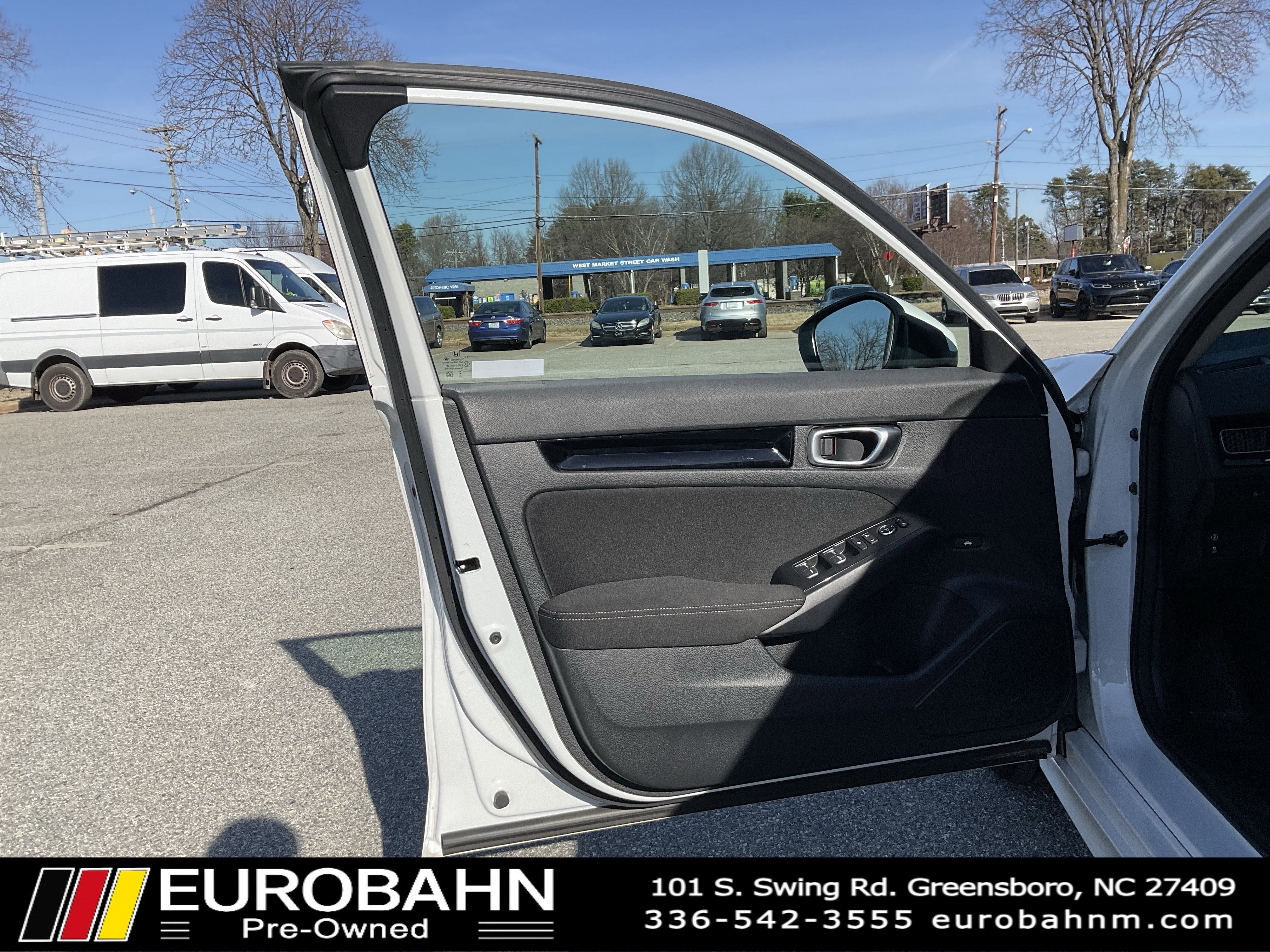 Used 2023 Honda Civic EX image 9