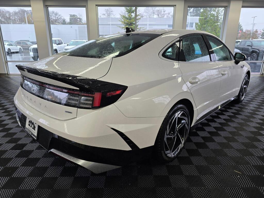 New 2026 Hyundai Sonata SEL AWD/4WD image 3