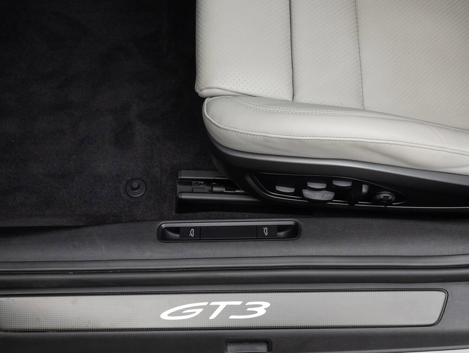 Certified 2022 Porsche 911 GT3 RWD image 21