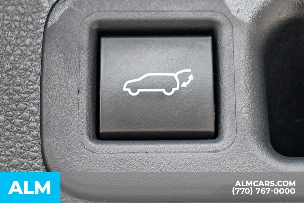 Used 2021 Toyota Highlander Platinum image 26