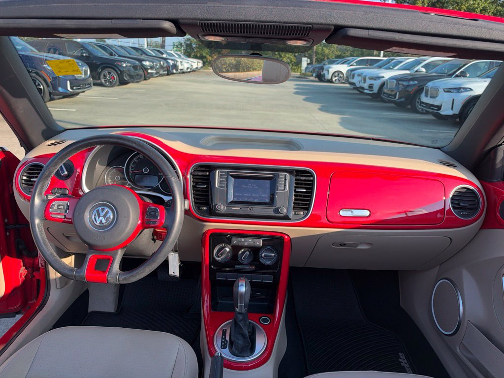Used 2019 Volkswagen Beetle 2.0T S FWD image 18