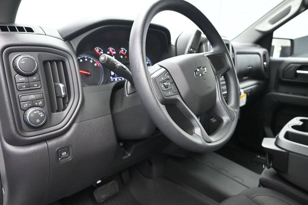 New 2026 Chevrolet Silverado 1500 Custom Trail Boss w/ Turbomax Blackout Package AWD/4WD image 12
