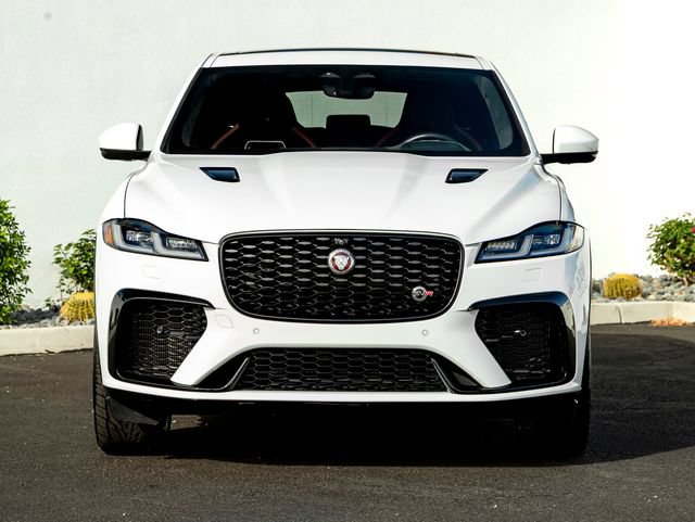 Used 2022 Jaguar F-PACE SVR AWD/4WD image 3