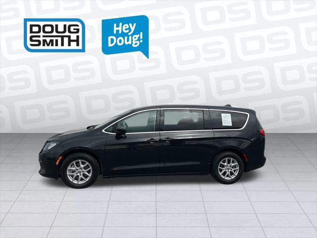 Certified 2023 Chrysler Voyager LX FWD image 2