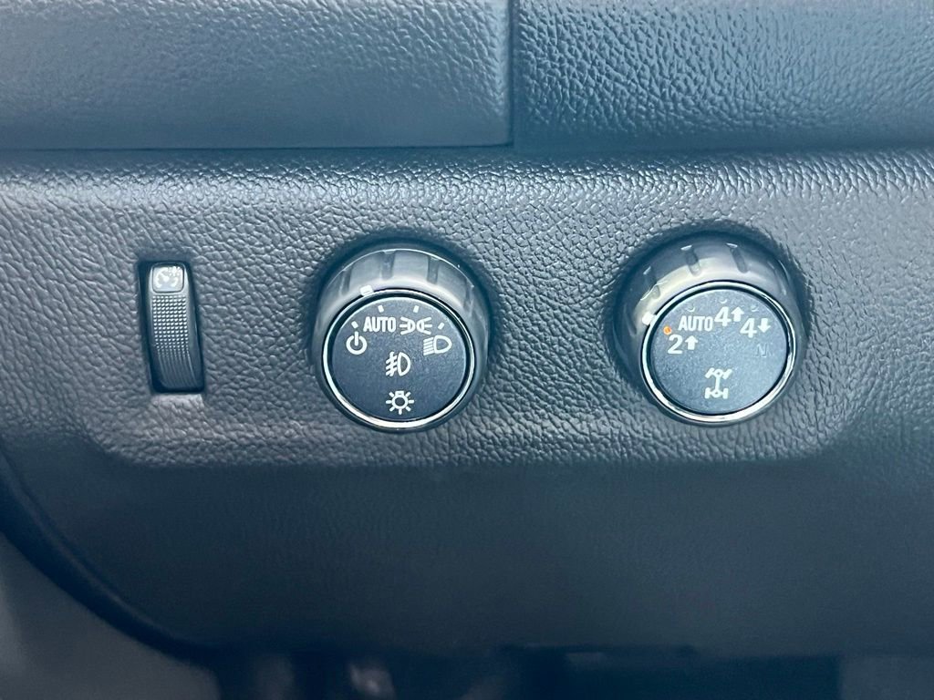 Used 2022 GMC Canyon AT4 image 30