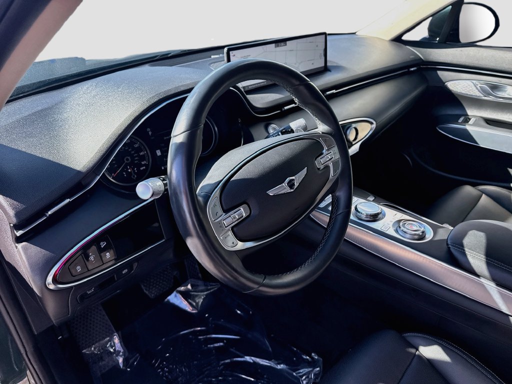 Used 2022 Genesis GV70 2.5T Select AWD/4WD image 5