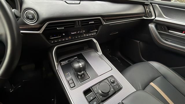Used 2025 MAZDA CX-90 3.3 Turbo w/ Premium Plus Pkg image 14