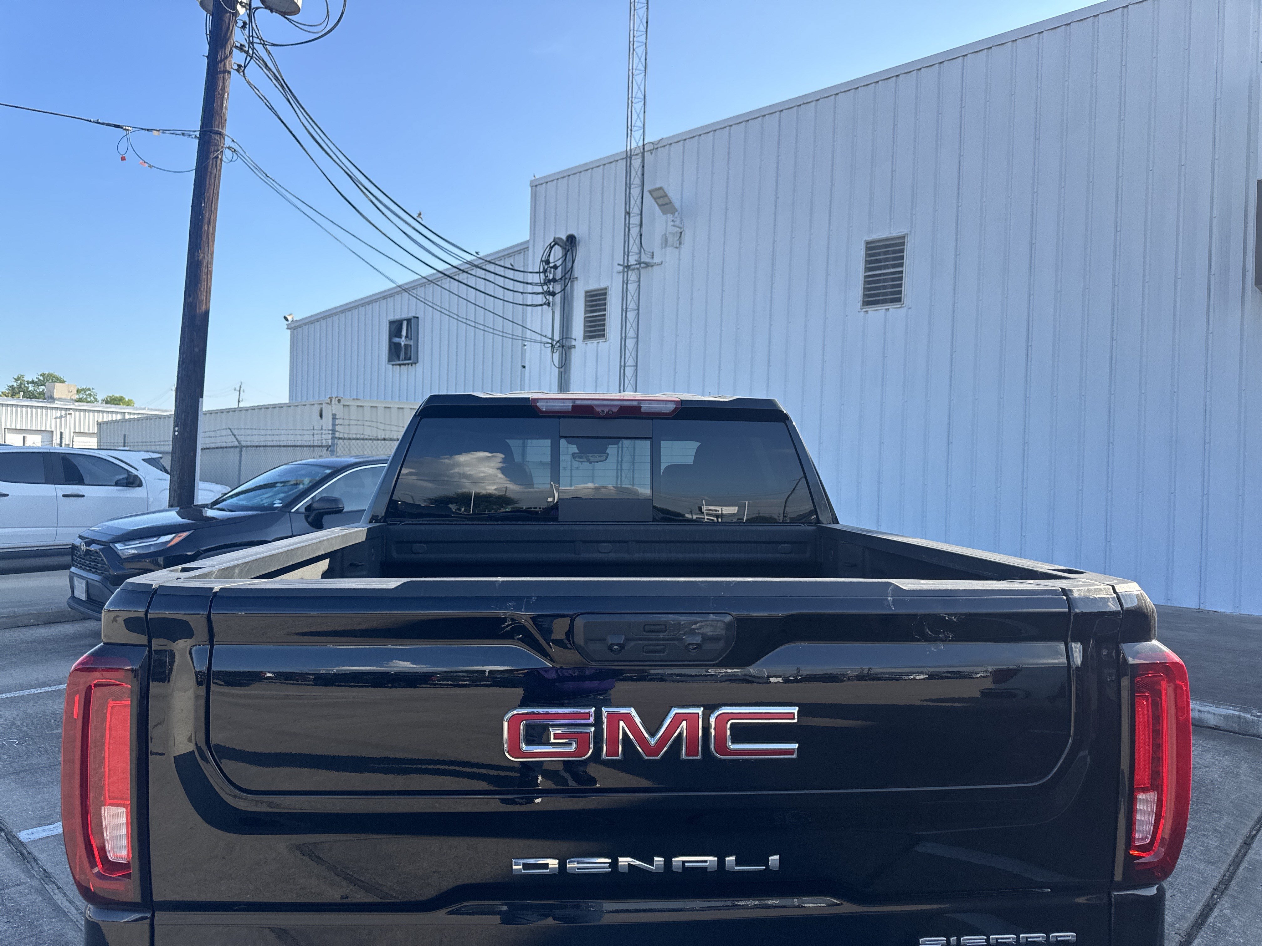 Used 2024 GMC Sierra 1500 Denali w/ Denali Reserve Package AWD/4WD image 13