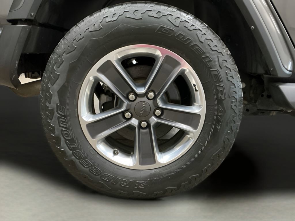 Used 2021 Jeep Wrangler Unlimited Sahara w/ Cold Weather Group image 32