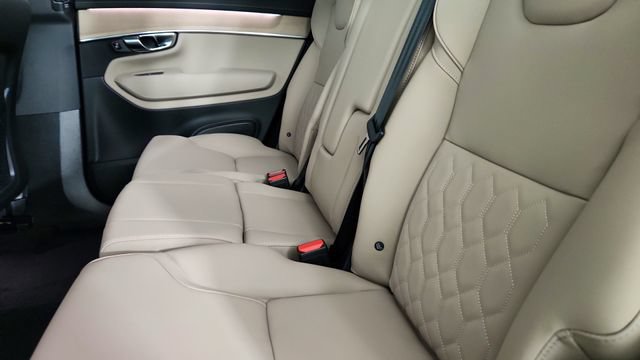 New 2026 Volvo XC90 B6 Plus w/ Protection Package Premier AWD/4WD image 29