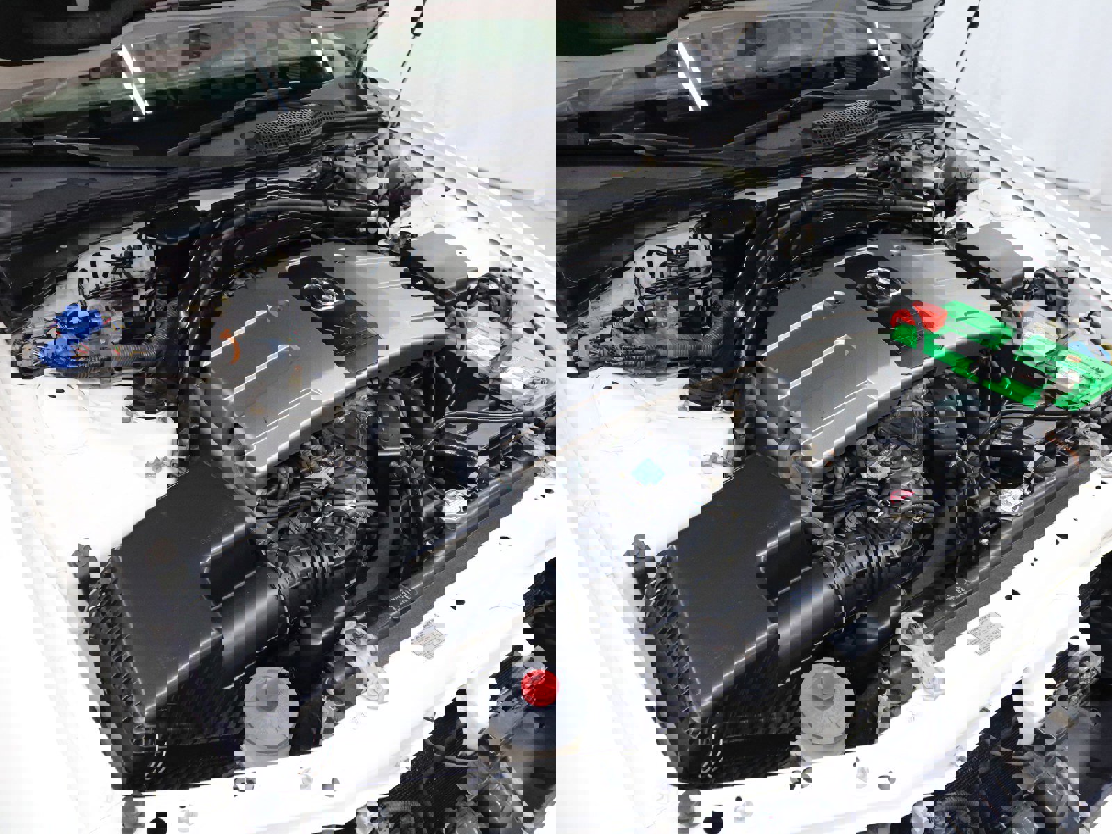 Used 2004 Acura RL w/Navigation System image 25