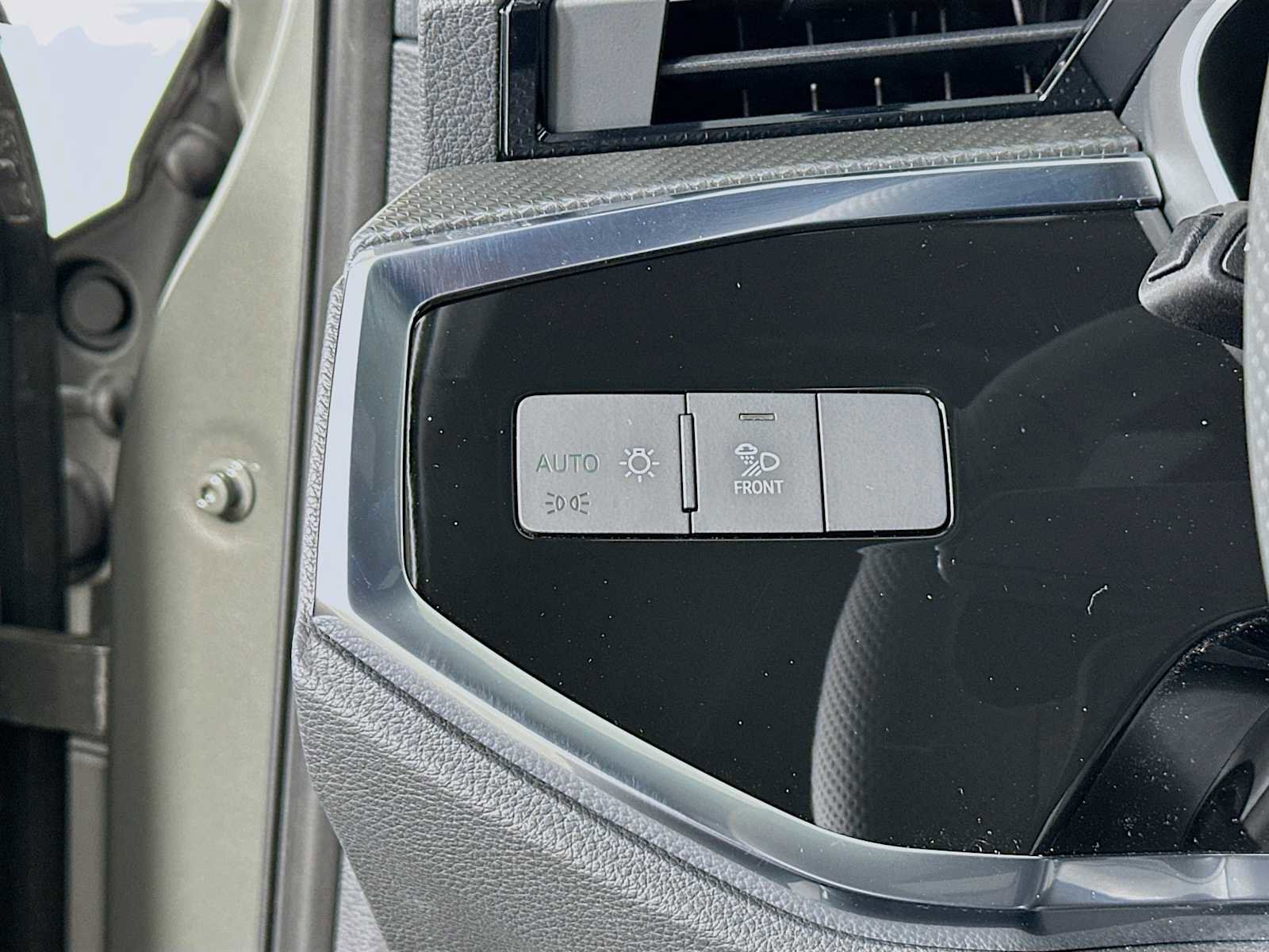 New 2025 Audi Q3 2.0T Premium Plus image 10