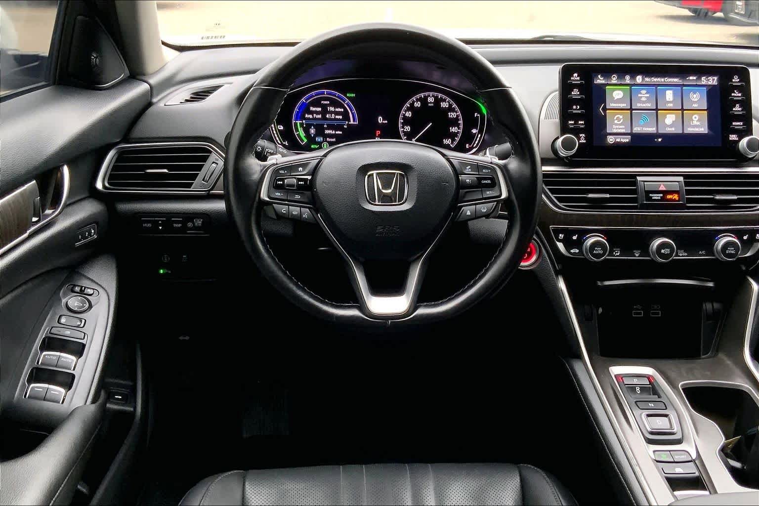 Used 2021 Honda Accord Touring image 6