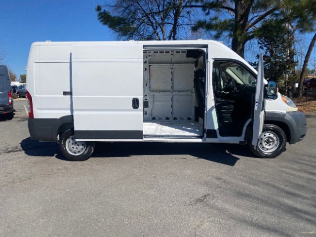 Used 2014 RAM ProMaster 2500 w/ Interior Convenience Group image 9