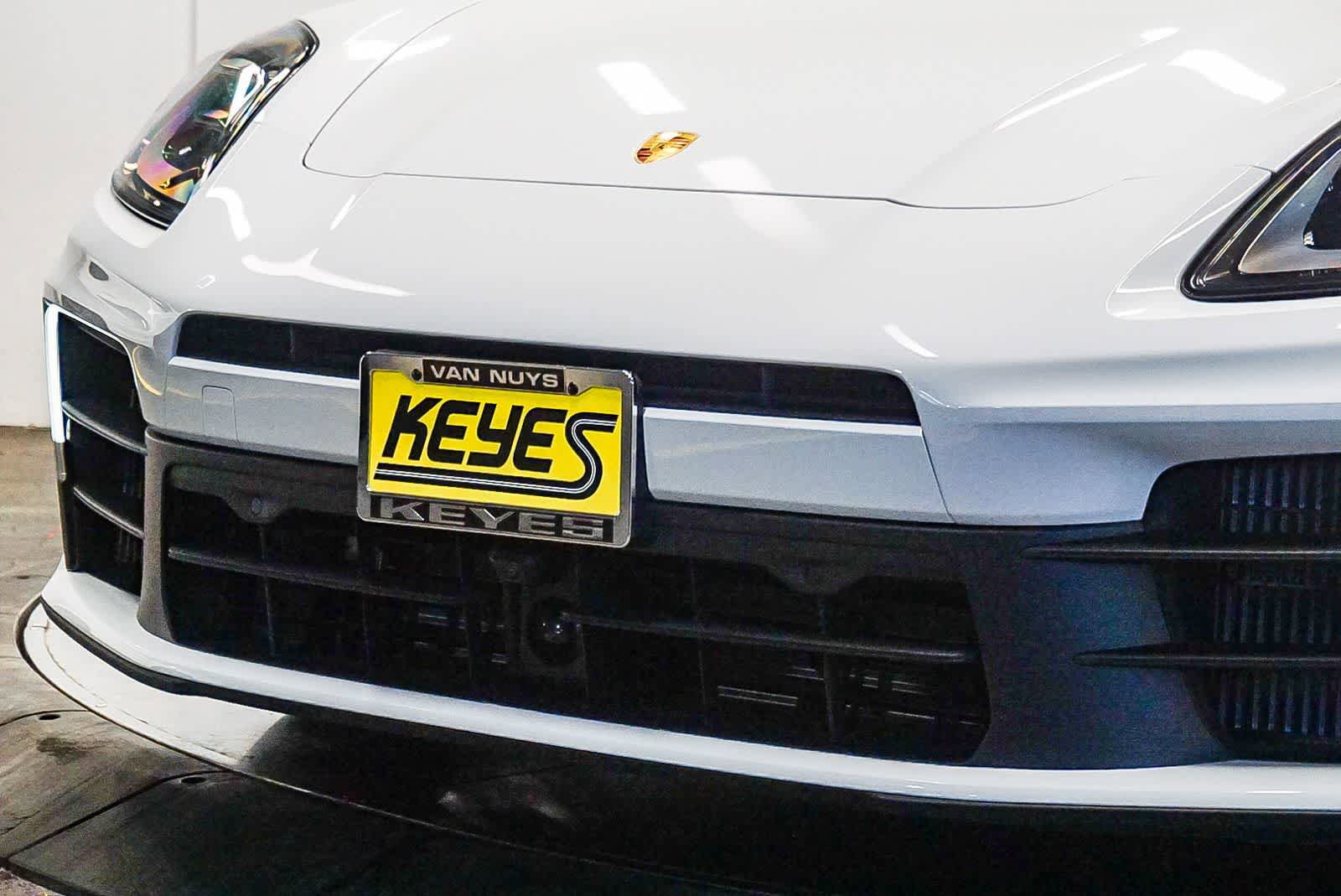 Certified 2024 Porsche Panamera 4 AWD/4WD image 8