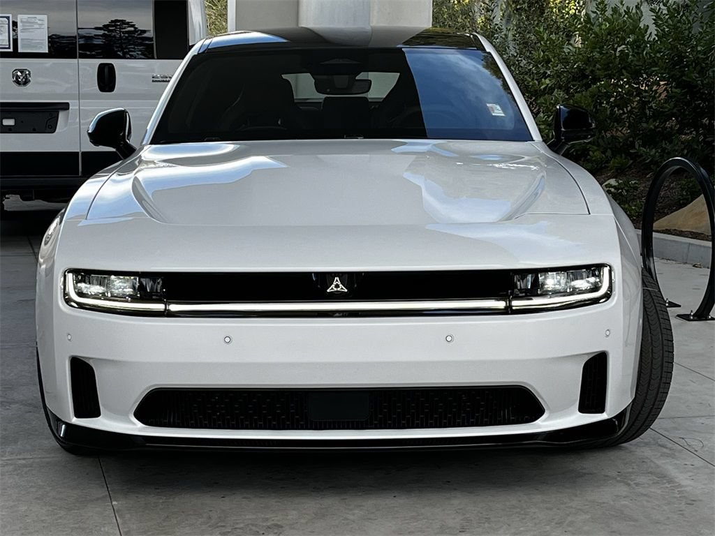 New 2025 Dodge Charger Daytona Scat Pack w/ Track Pack AWD/4WD image 2