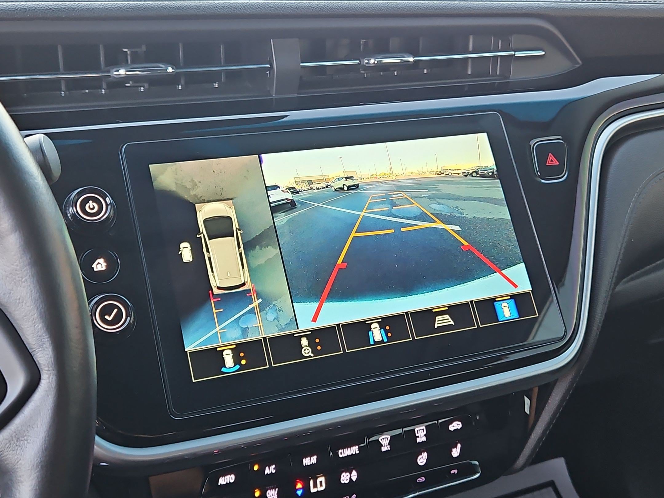 Certified 2023 Chevrolet Bolt LT w/ Infotainment Package FWD image 19