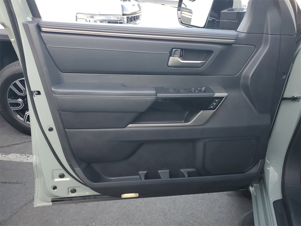 Used 2023 Toyota Tundra Limited image 18