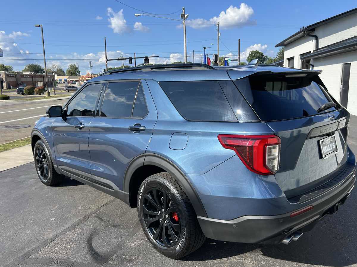 Used 2020 Ford Explorer ST w/ Premium Technology Package image 3